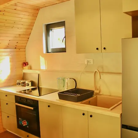 Trebizat Oasis 別荘 *